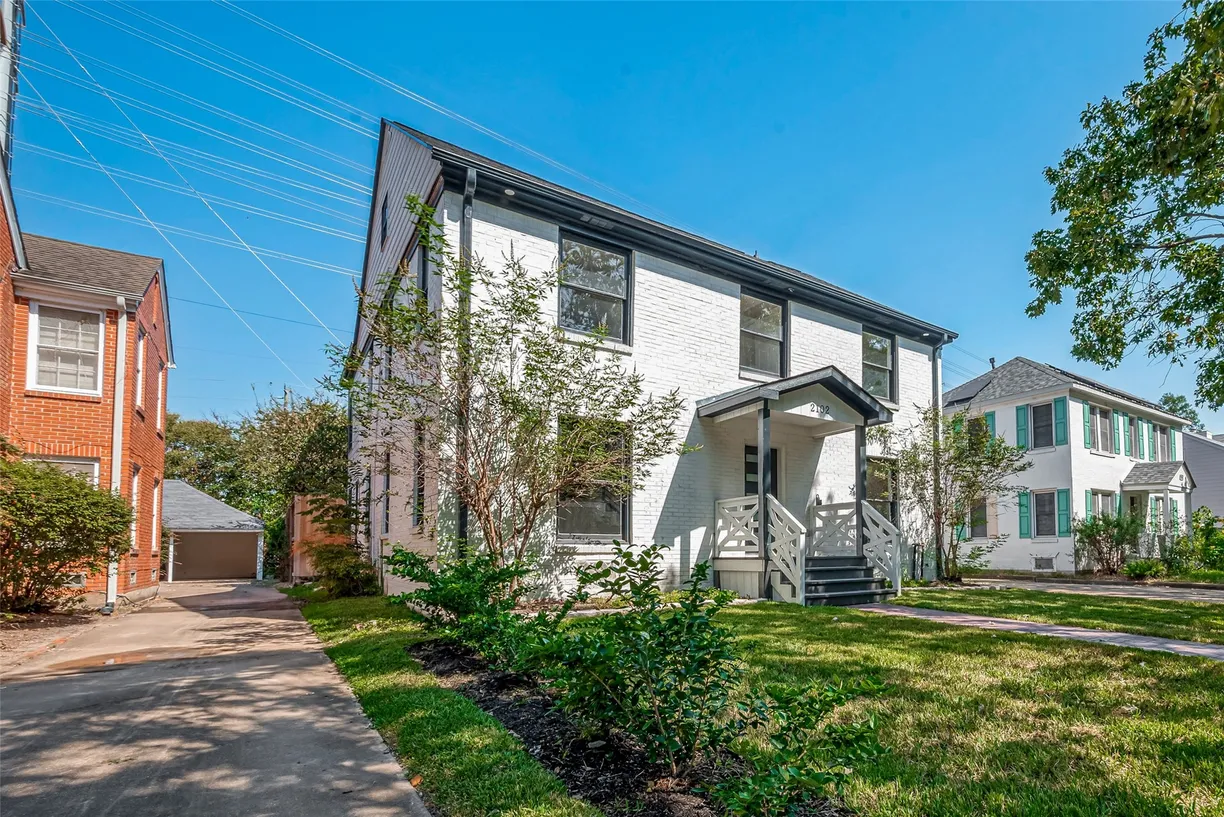 Houston Real Estate | View 2102 Banks Street | Listing