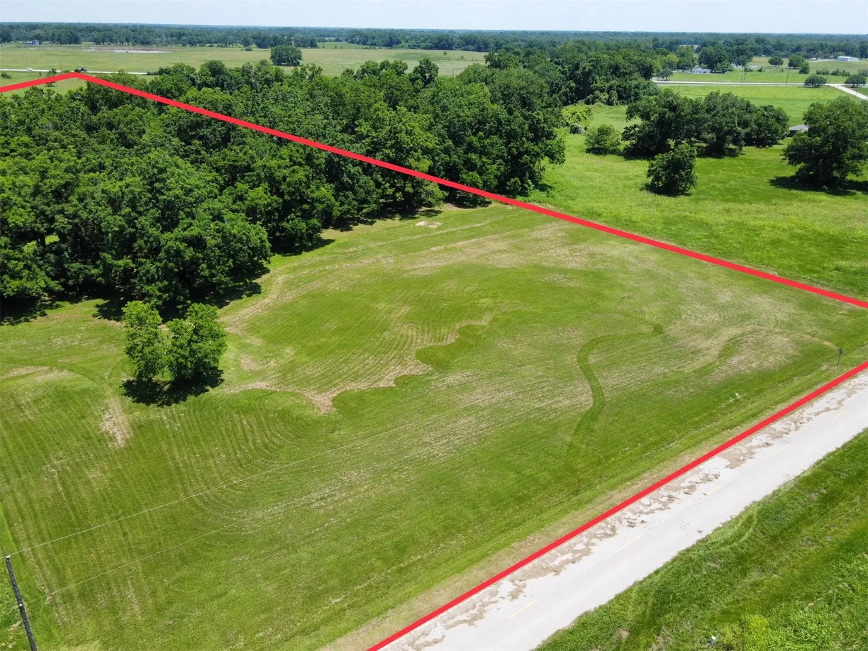 Houston Real Estate | View 16410 Deerhaven Run | Listing
