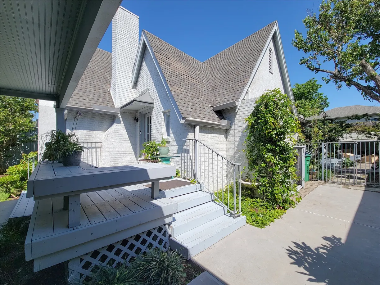 Houston Real Estate | View 2006 Norfolk Street | Listing