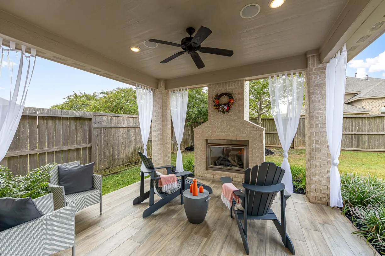 Houston Real Estate | View 30730 Sonora Ridge Drive | 4 Beds, 3 Baths