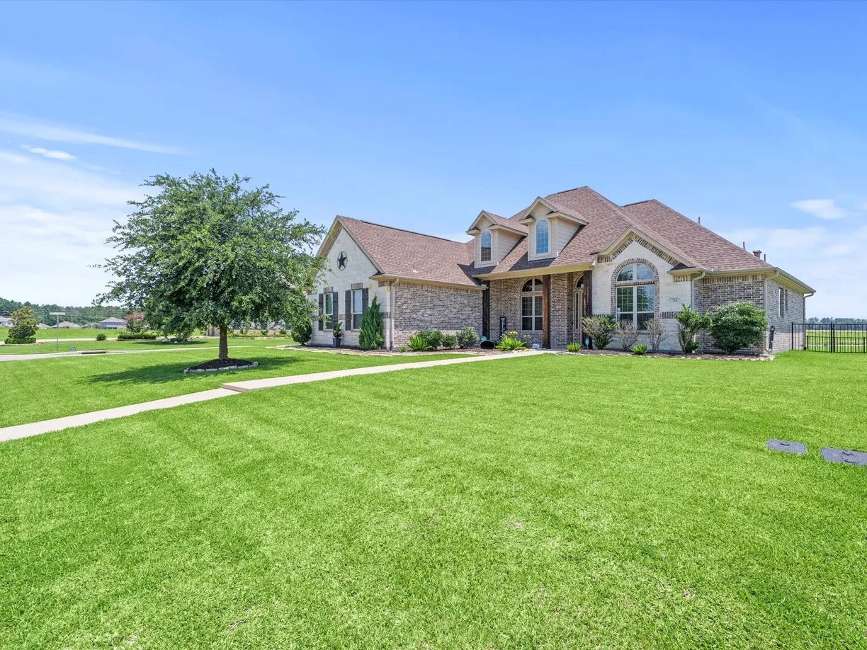 Houston Real Estate | View 234 N Waterstone Drive | Listing