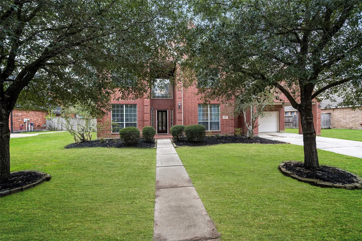 Houston Real Estate | View 12011 Via Siena Lane | Listing