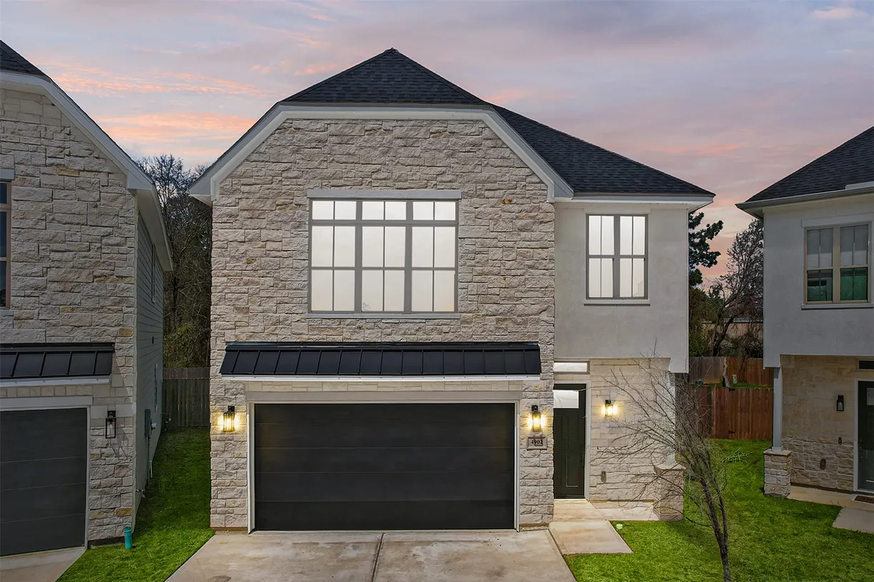 Houston Real Estate | View 4902 Wunder Way | 3 Beds, 2 Baths
