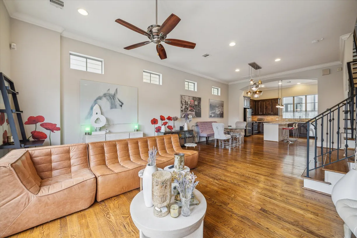 Houston Real Estate | View 1618 Rosewood Street | Listing