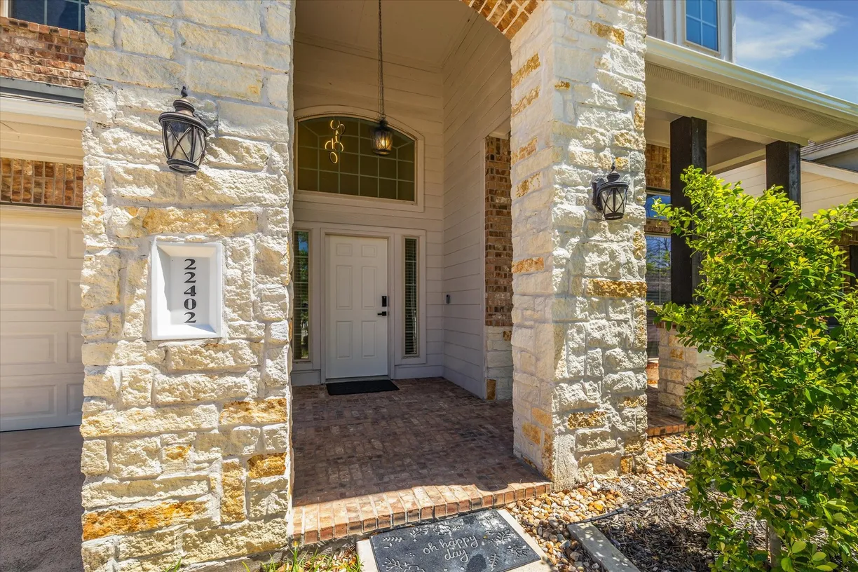 The Woodlands Real Estate | View 22402 Forbes Field Trail | Listing