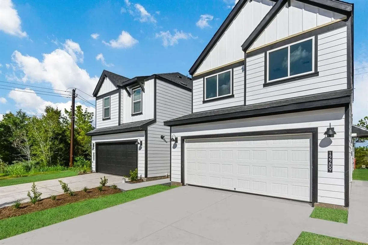 Houston Real Estate | View 3117 Crown Gate Drive | 3 Beds, 2 Baths