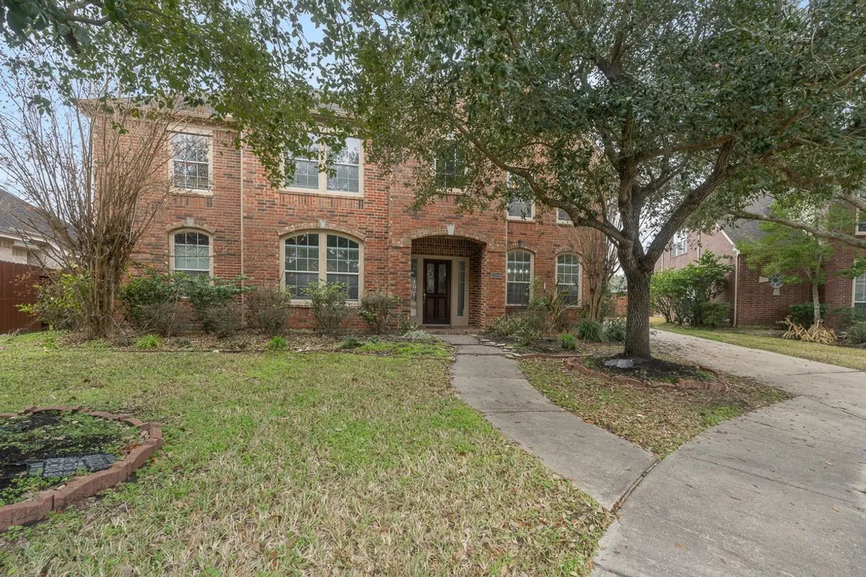 Houston Real Estate | View 2304 Granite Shoals Court | Listing