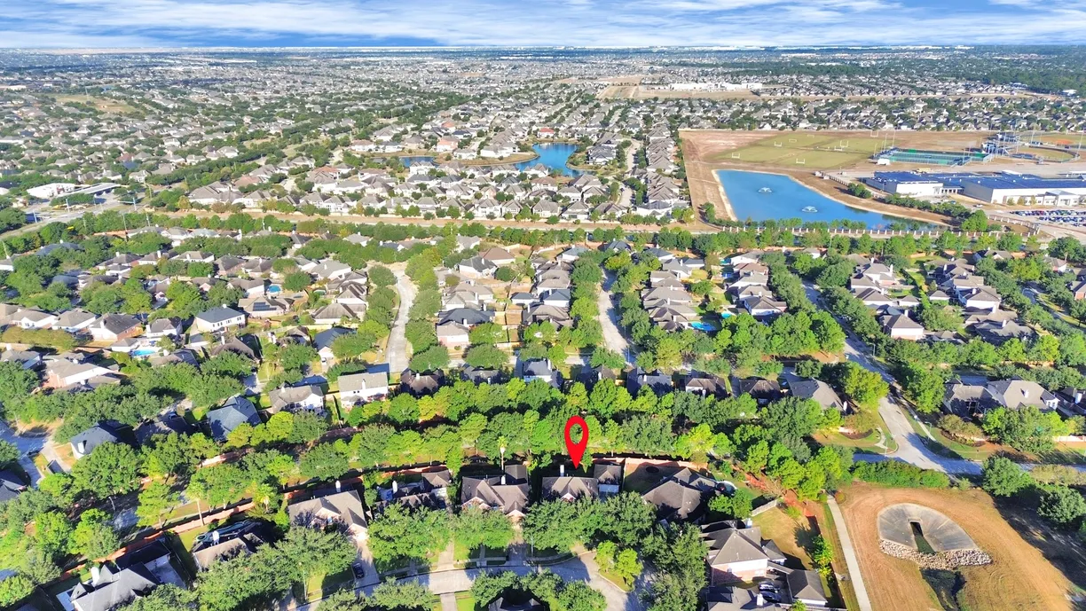Houston Real Estate | View 4406 N Huntwood Hills Lane | Listing