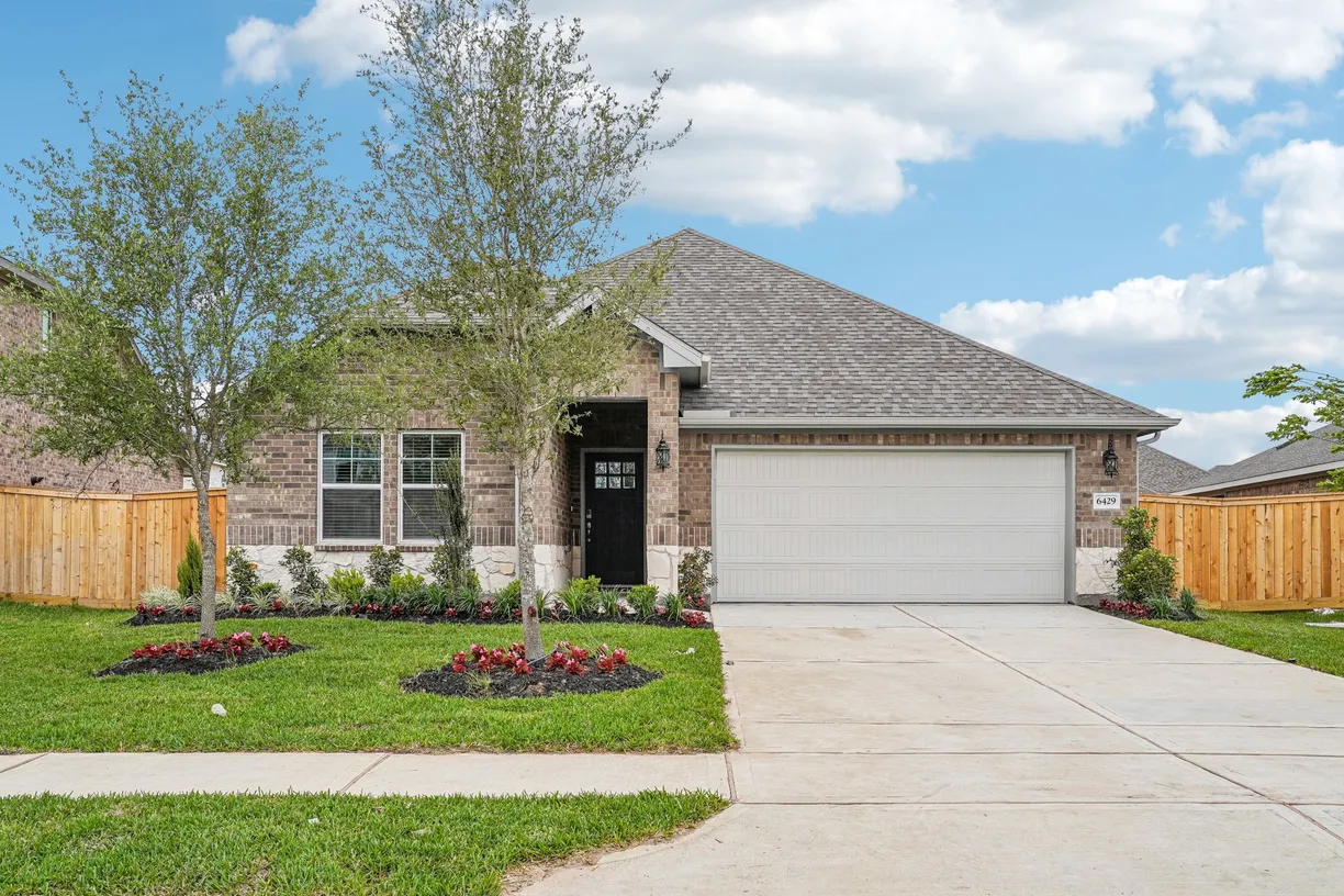Houston Real Estate | View 6429 Green Enclave Trail | 4 Beds, 3 Baths