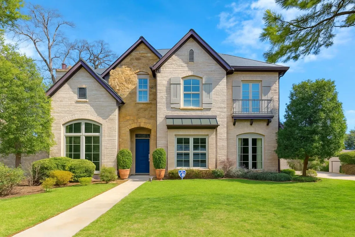 Houston Real Estate | View 3702 Blue Bonnet | 4 Beds, 3 Baths