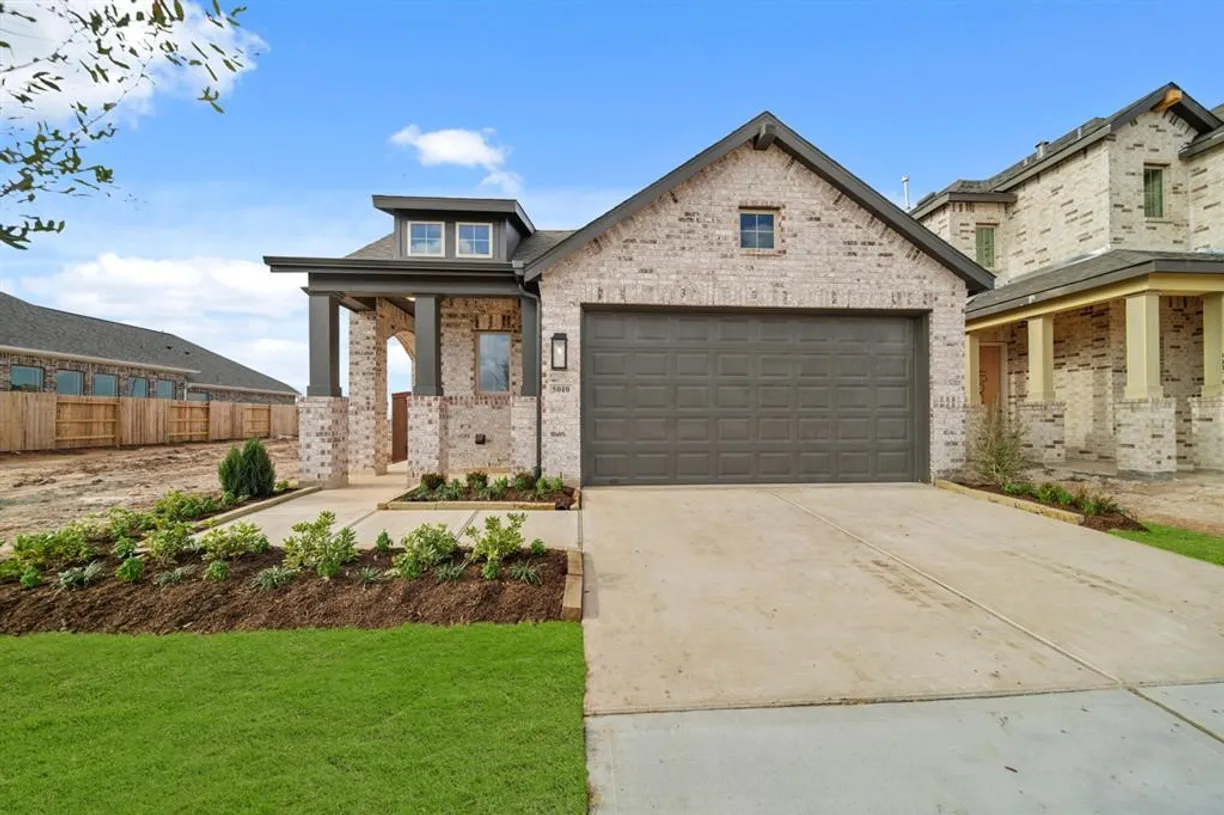 Houston Suburbs Real Estate | View 5010 Cedar Sage Drive | 3 Beds, 2 Baths
