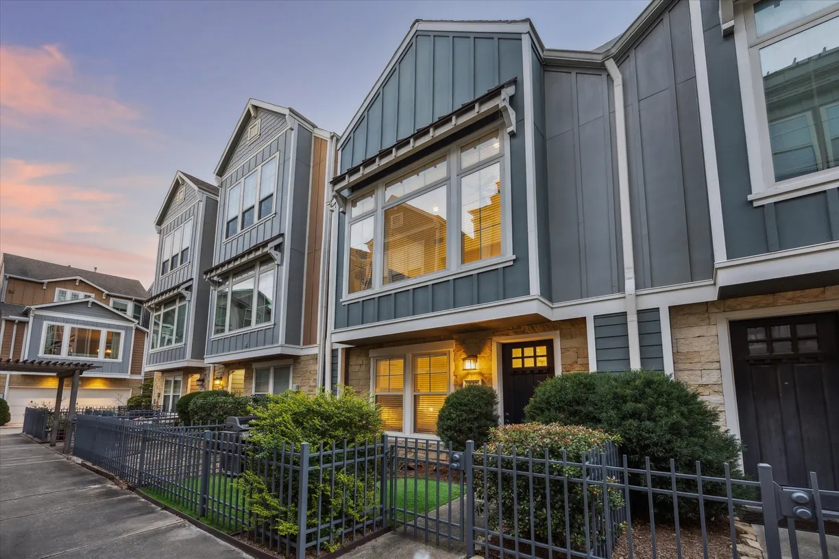 Houston Real Estate | View 727 Dorothy Street | Listing