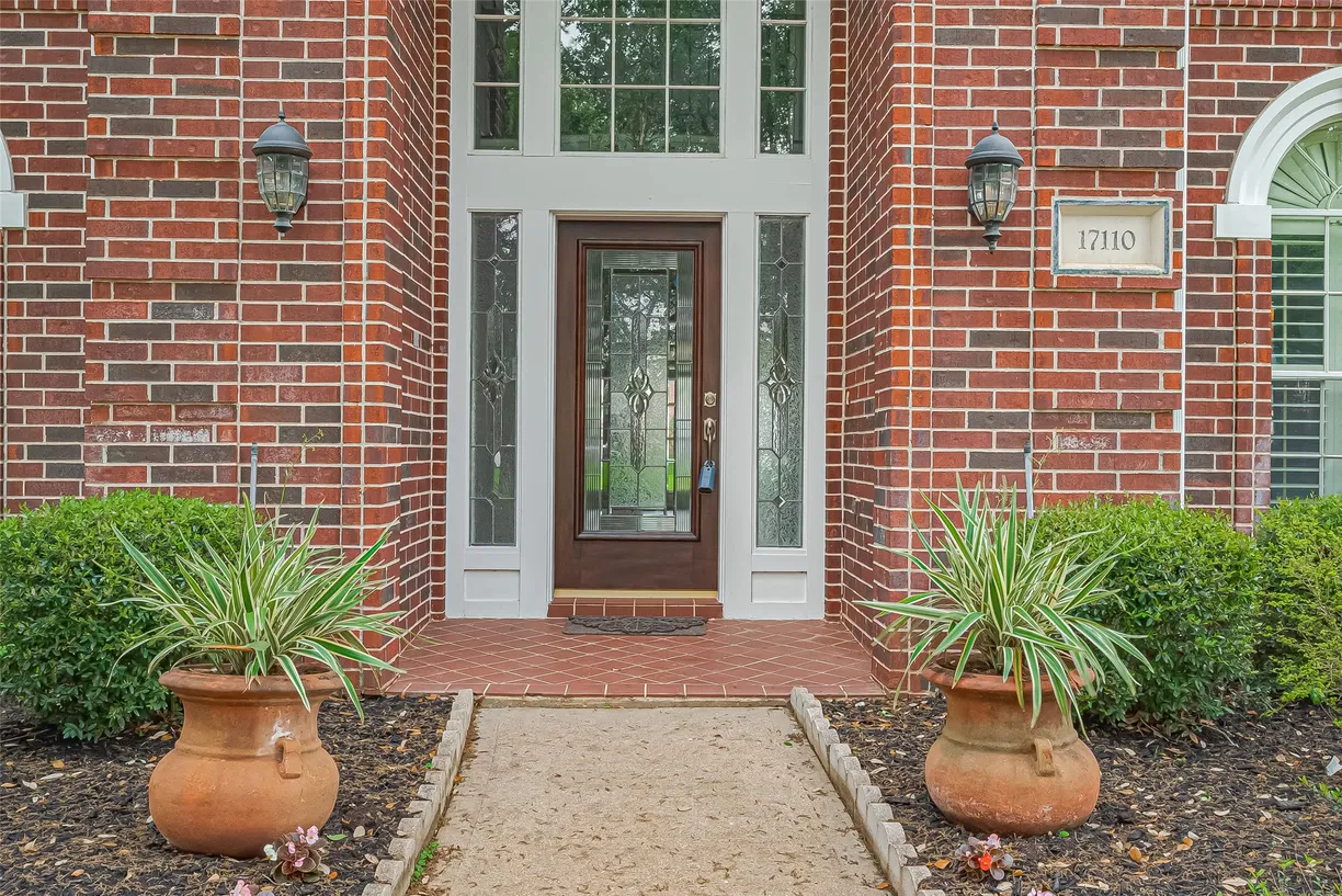 Houston Suburbs Real Estate | View 17110 Rolling Brook Court | Listing