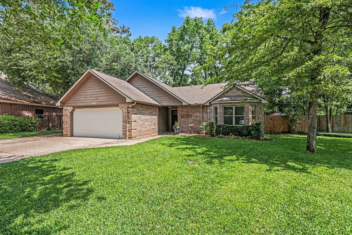 142 S Park Drive, Conroe, TX 77356 Property for sale