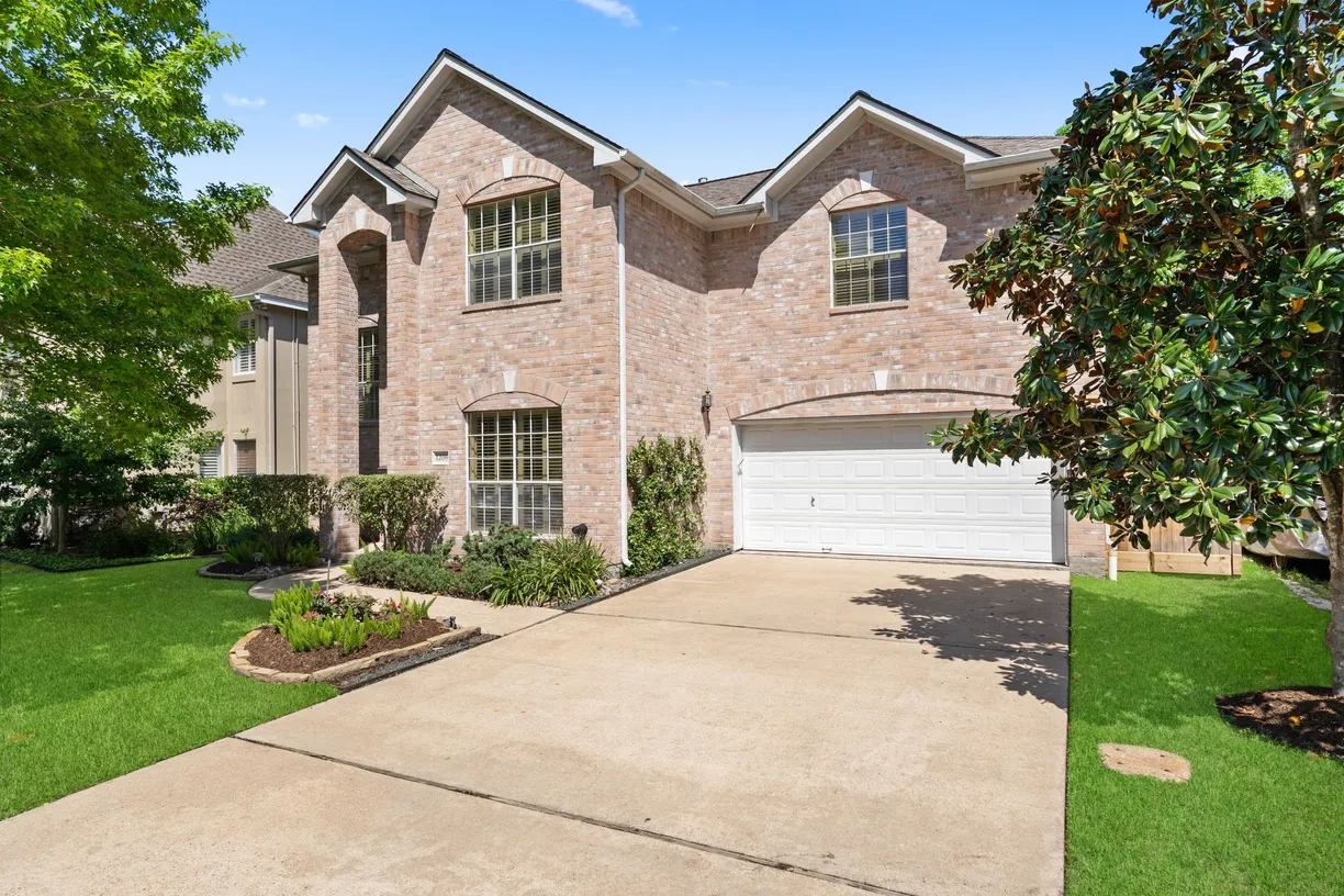 Houston Real Estate | View 1206 Howard Lane | 3 Beds, 2 Baths