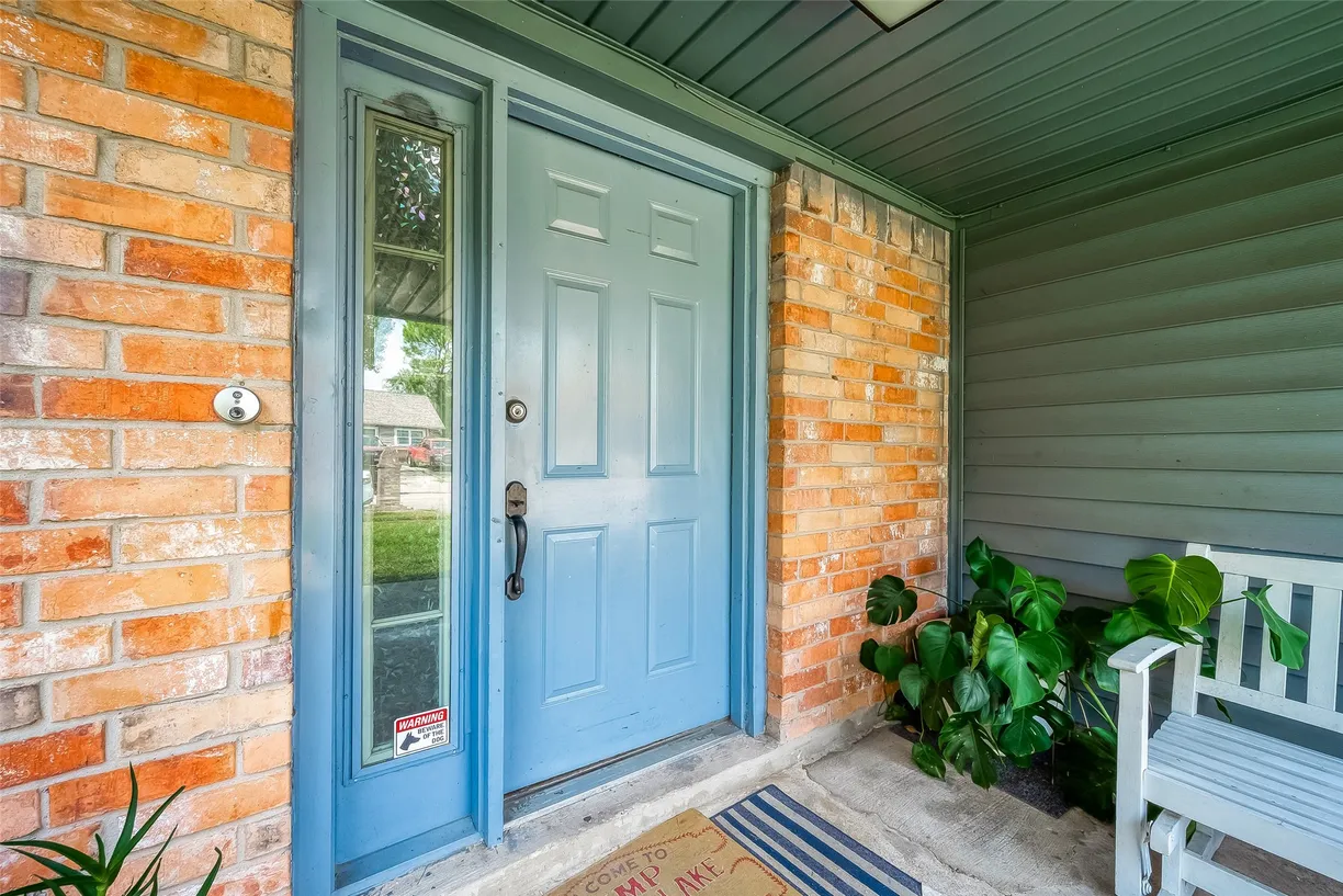Houston Suburbs Real Estate | View 8619 Quail Burg Lane | Listing