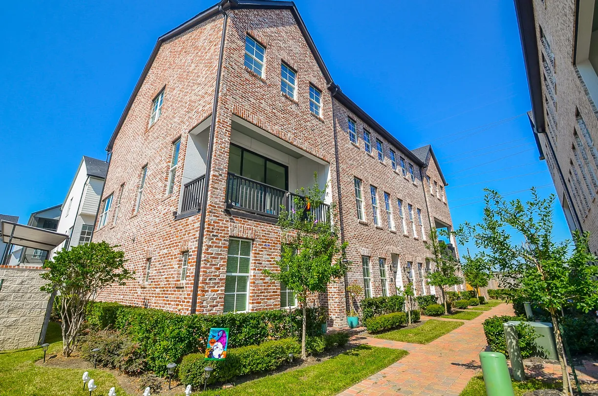 Houston Real Estate | View 8754 Park Kolbe Lane | Listing