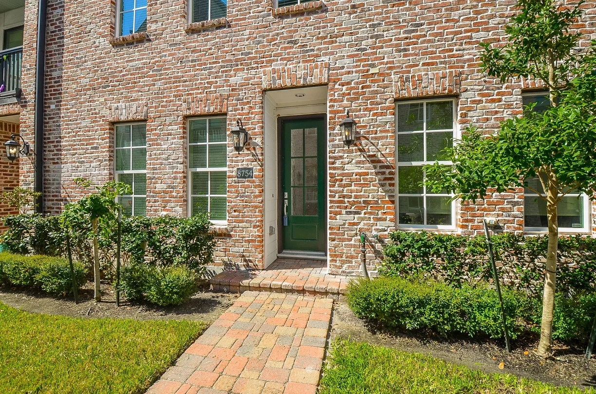 Houston Real Estate | View 8754 Park Kolbe Lane | 2 Beds, 2 Baths