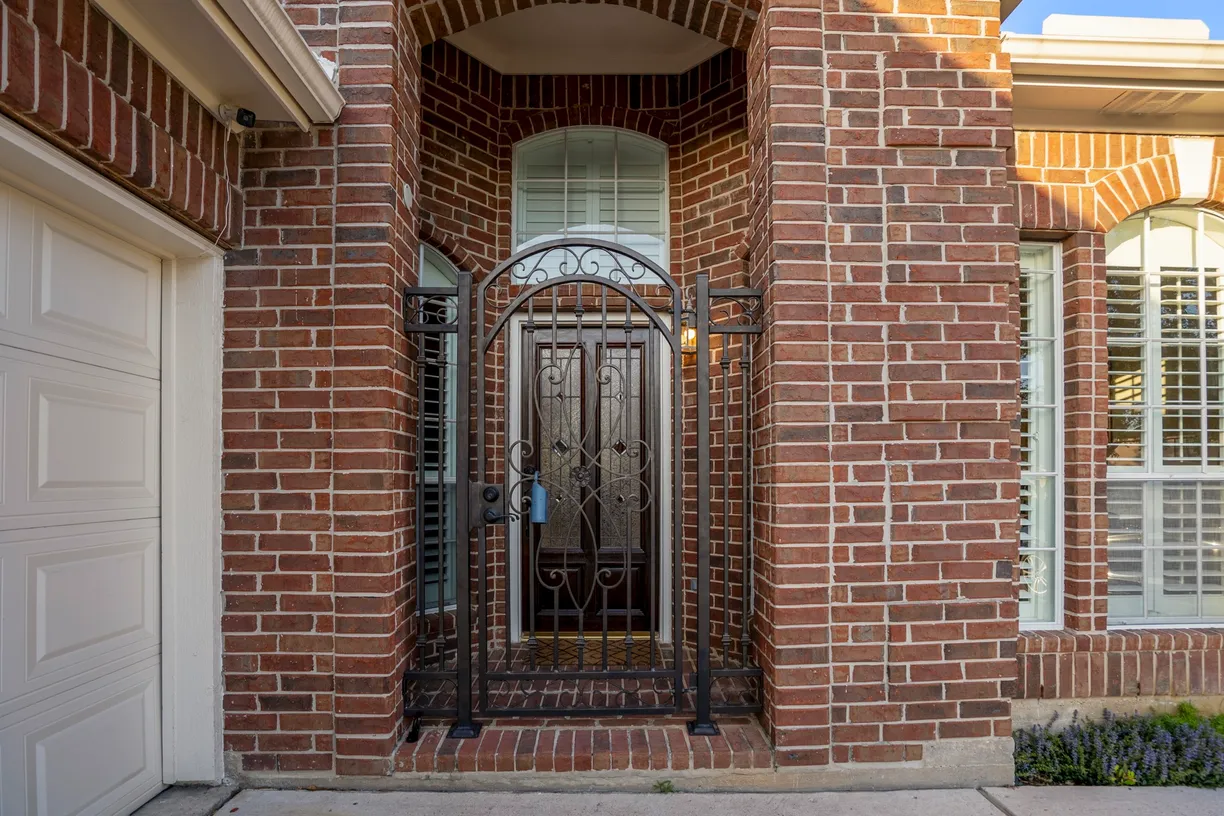The Woodlands Real Estate | View 16602 Manningtree Lane | Listing