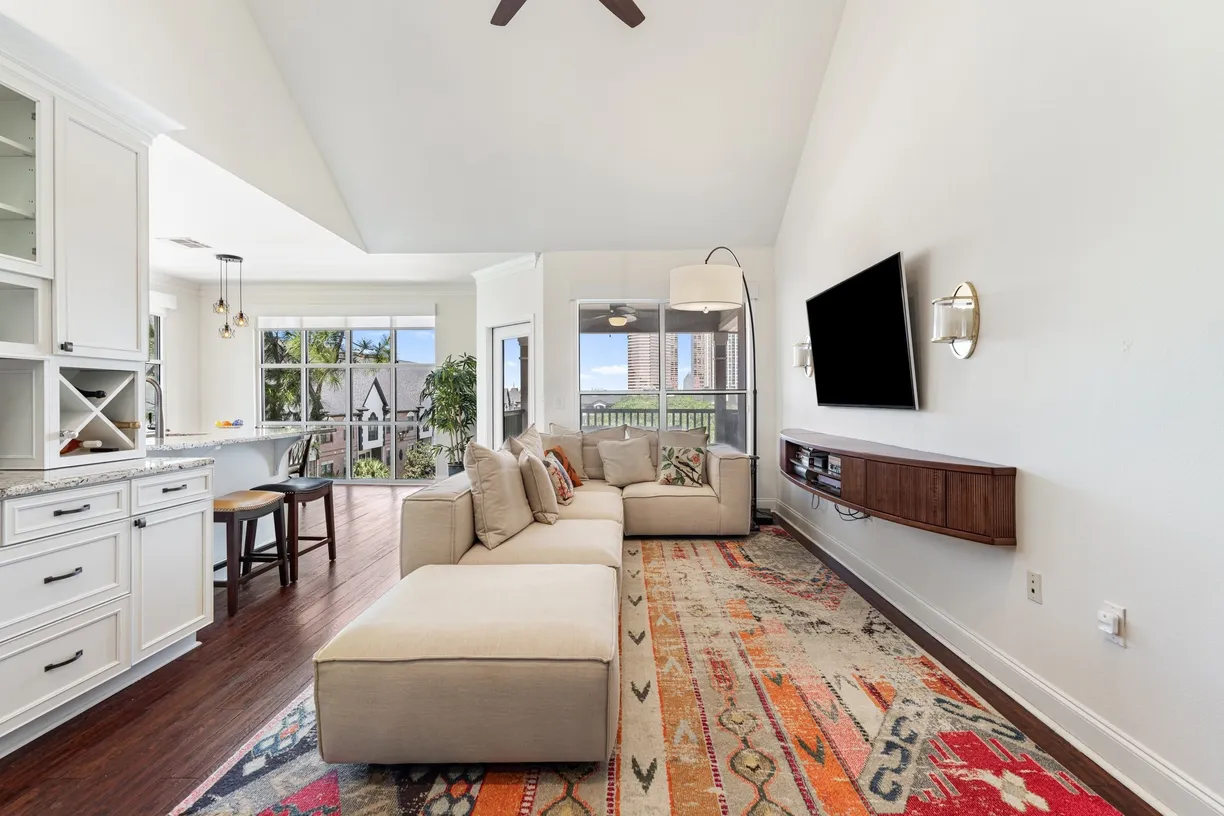 Houston Real Estate | View 2400 McCue Road, 440 | Listing