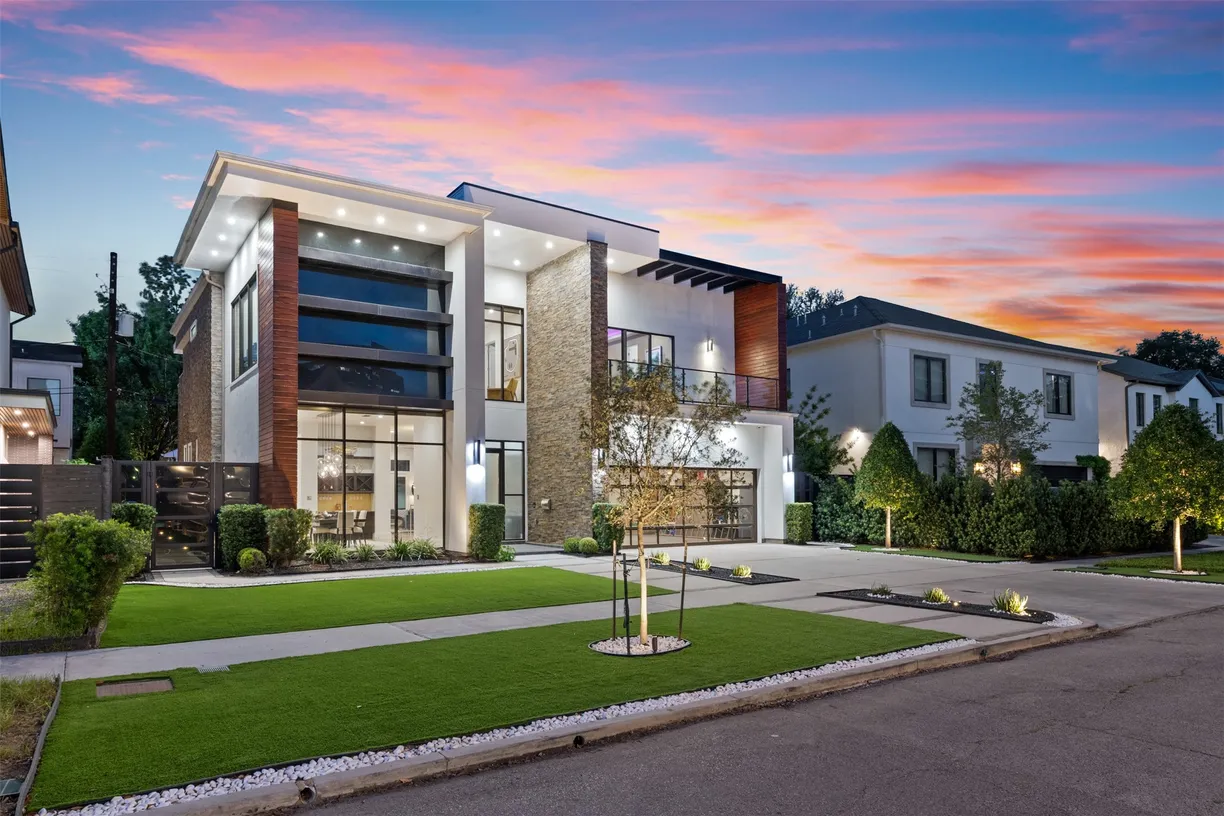 Houston Real Estate | View 2703 Westgrove Lane | Listing