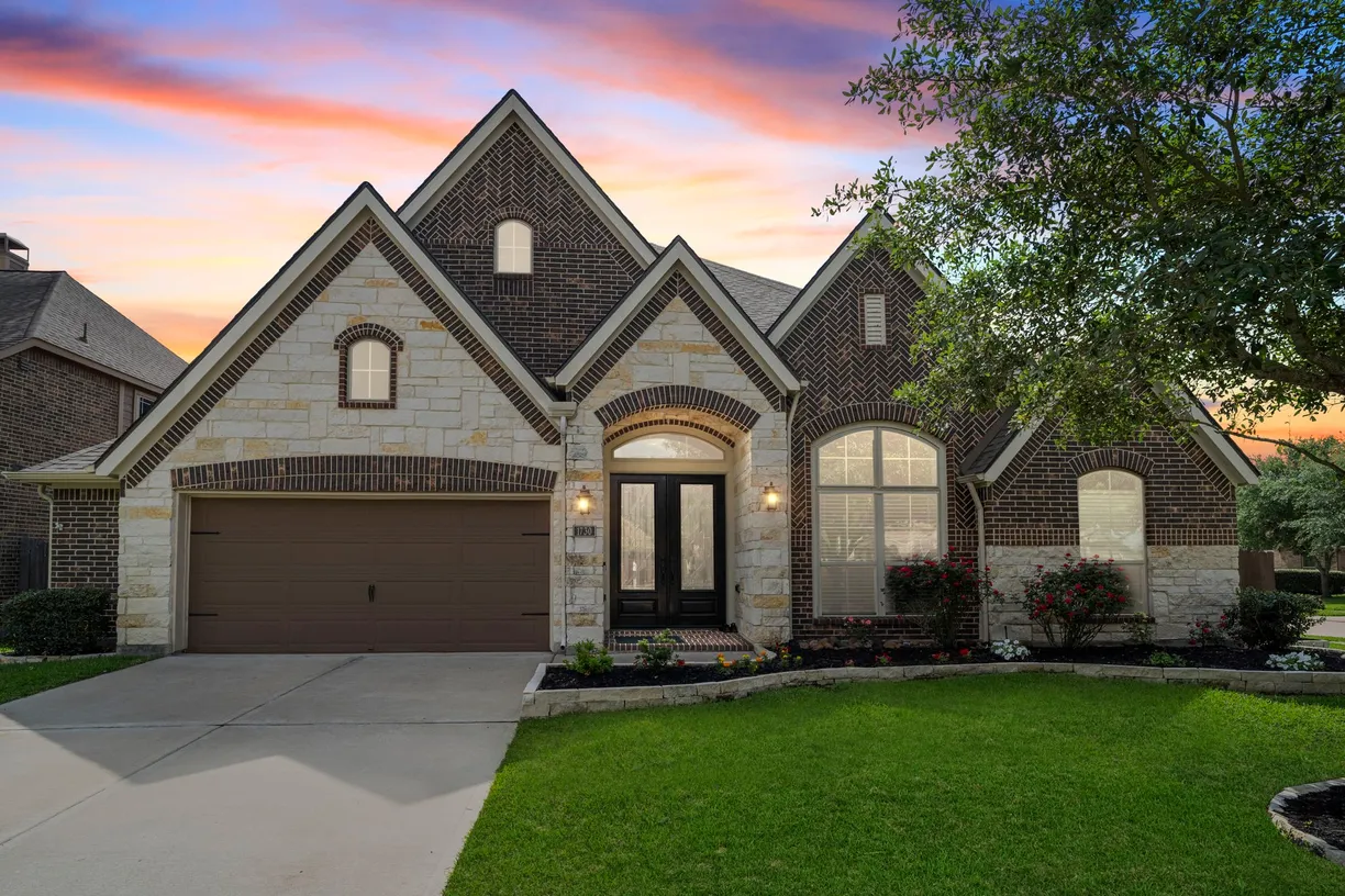 Houston Suburbs Real Estate | View 1730 Wimberly Hollow Lane | 4 Beds, 3 Baths