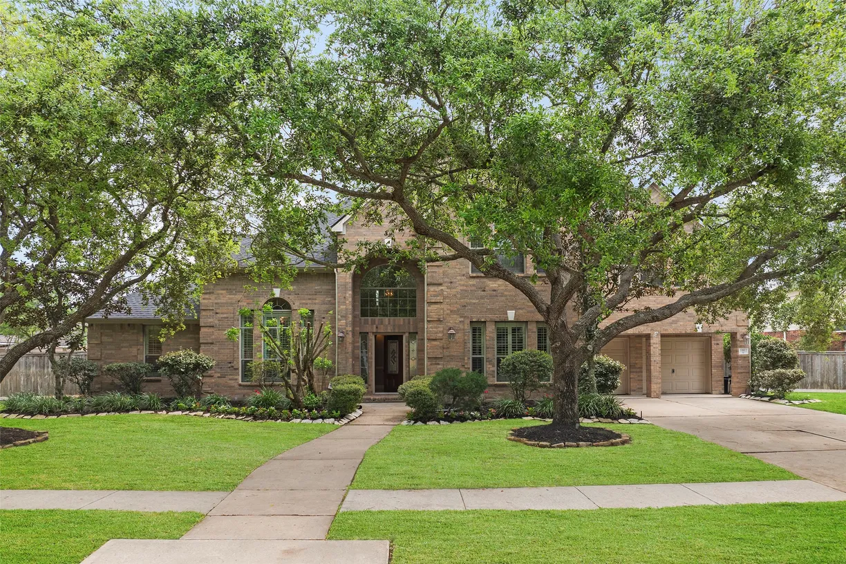 Houston Real Estate | View 11812 Sea Shadow Bend | 4 Beds, 3 Baths