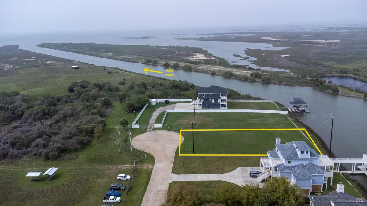 Houston Real Estate | View 3908 Galleon | Listing