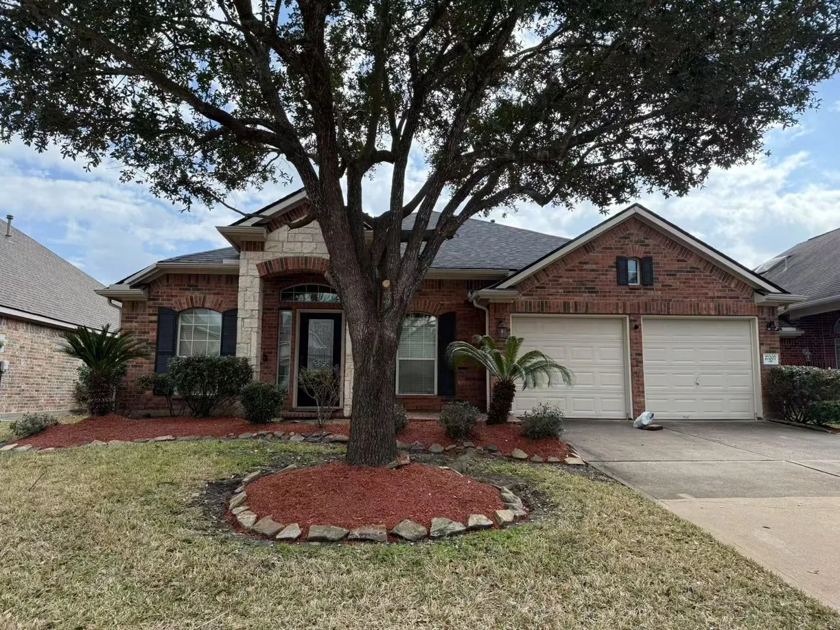 Houston Real Estate | View 27207 Sable Oaks ln | 3 Beds, 2 Baths