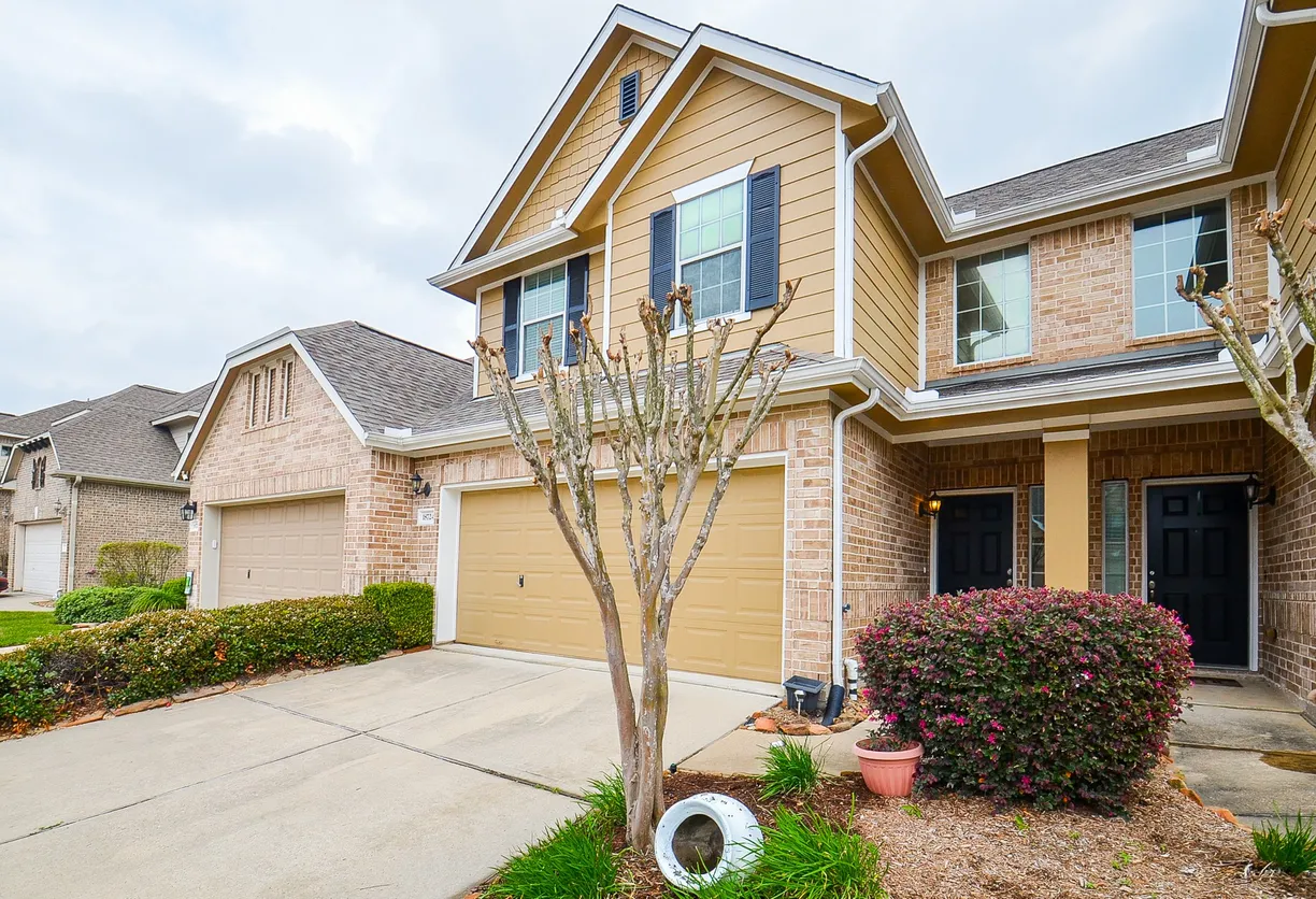 The Woodlands Real Estate | View 18724 Cypress Loch Drive | Listing