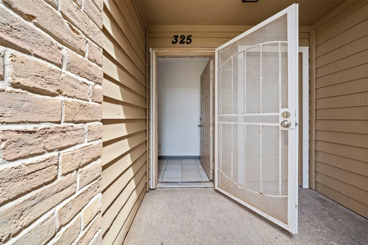 Houston Real Estate | View 10211 Sugar Branch Drive, 325 | Listing