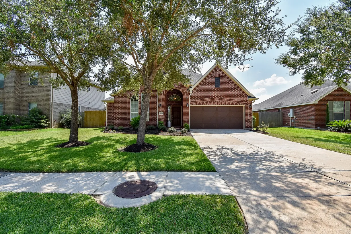 Houston Real Estate | View 8910 Rocky Knoll Lane | Listing