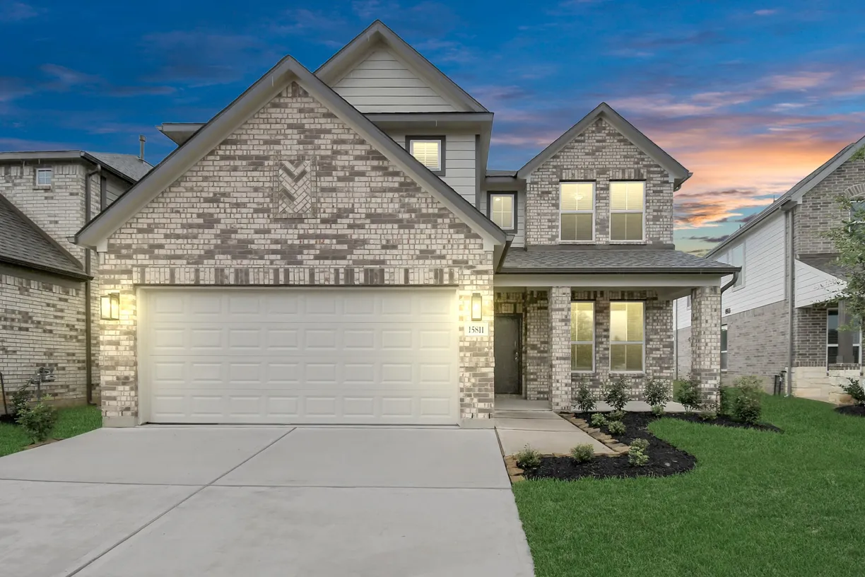 Houston Real Estate | View 15811 Walnut Leaf Lane | 4 Beds, 2 Baths