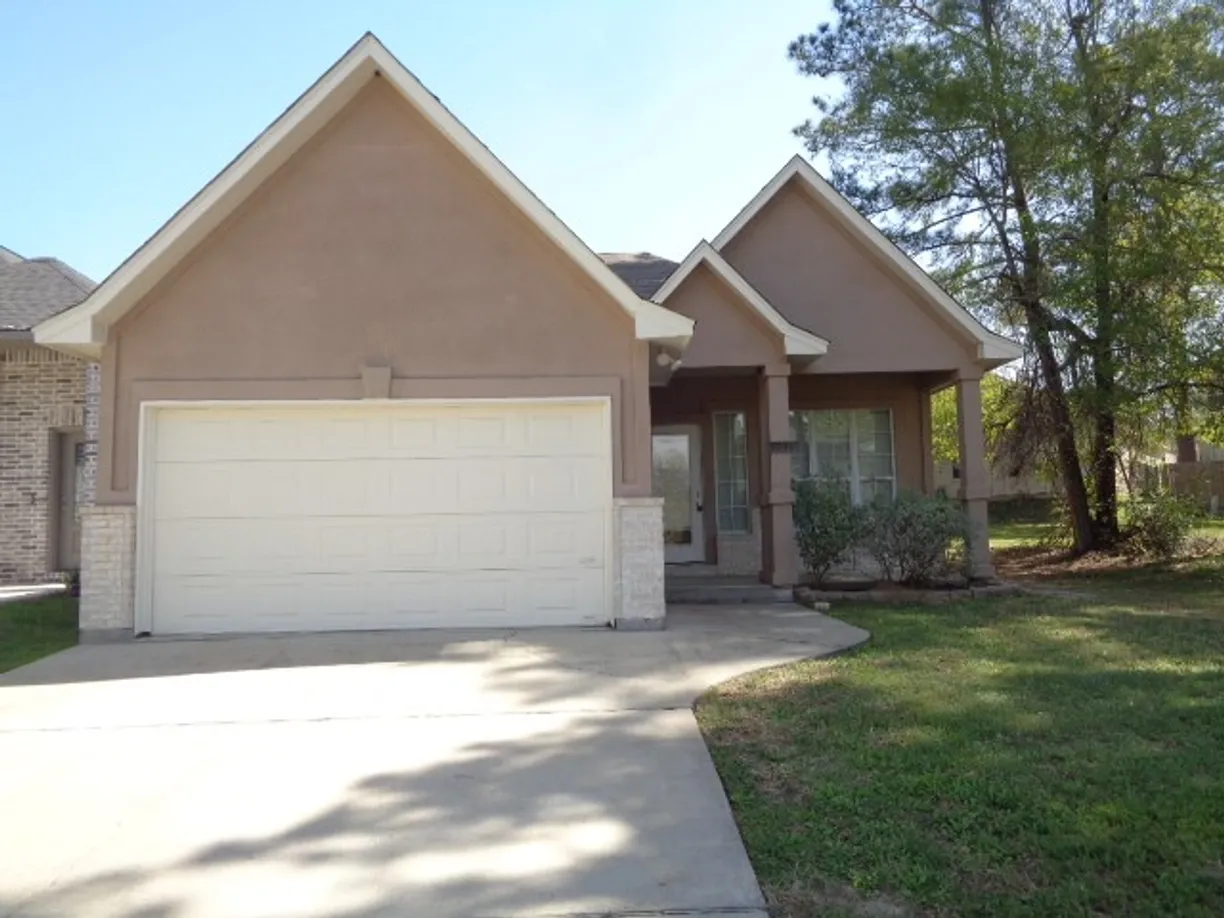 Houston Real Estate | View 12946 Centaurus Court | 2 Beds, 2 Baths
