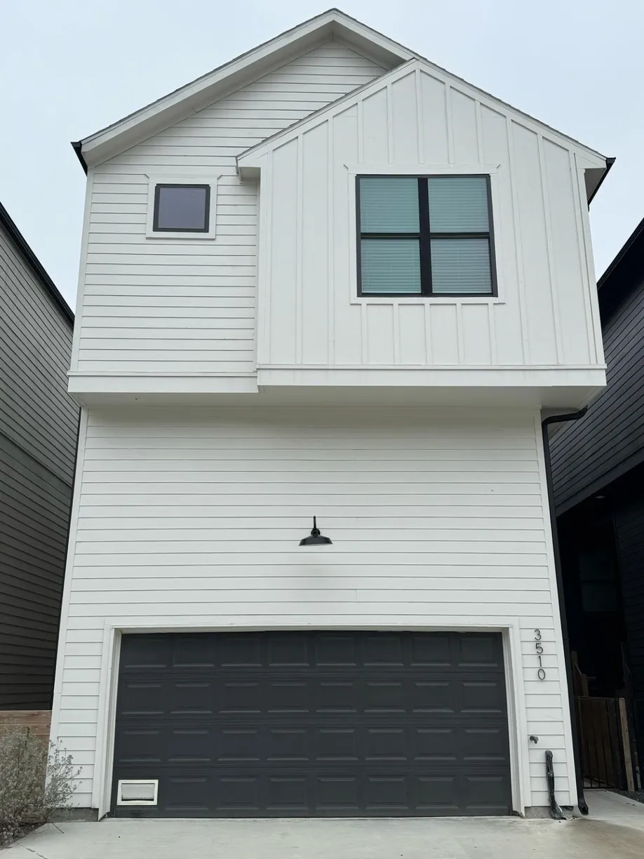 Houston Real Estate | View 3510 Oak Forest Grove Drive | 3 Beds, 2 Baths