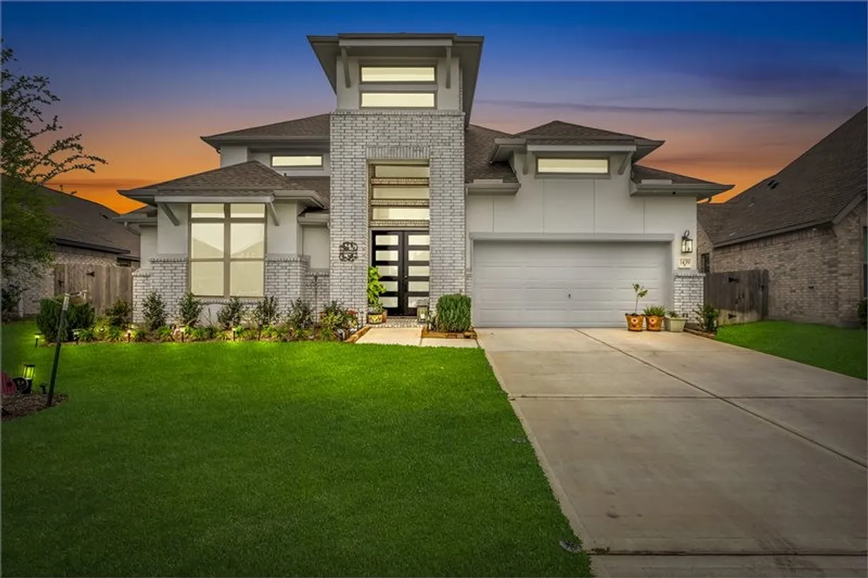 Houston Real Estate | View 1439 Munson Valley Road | 5 Beds, 4 Baths