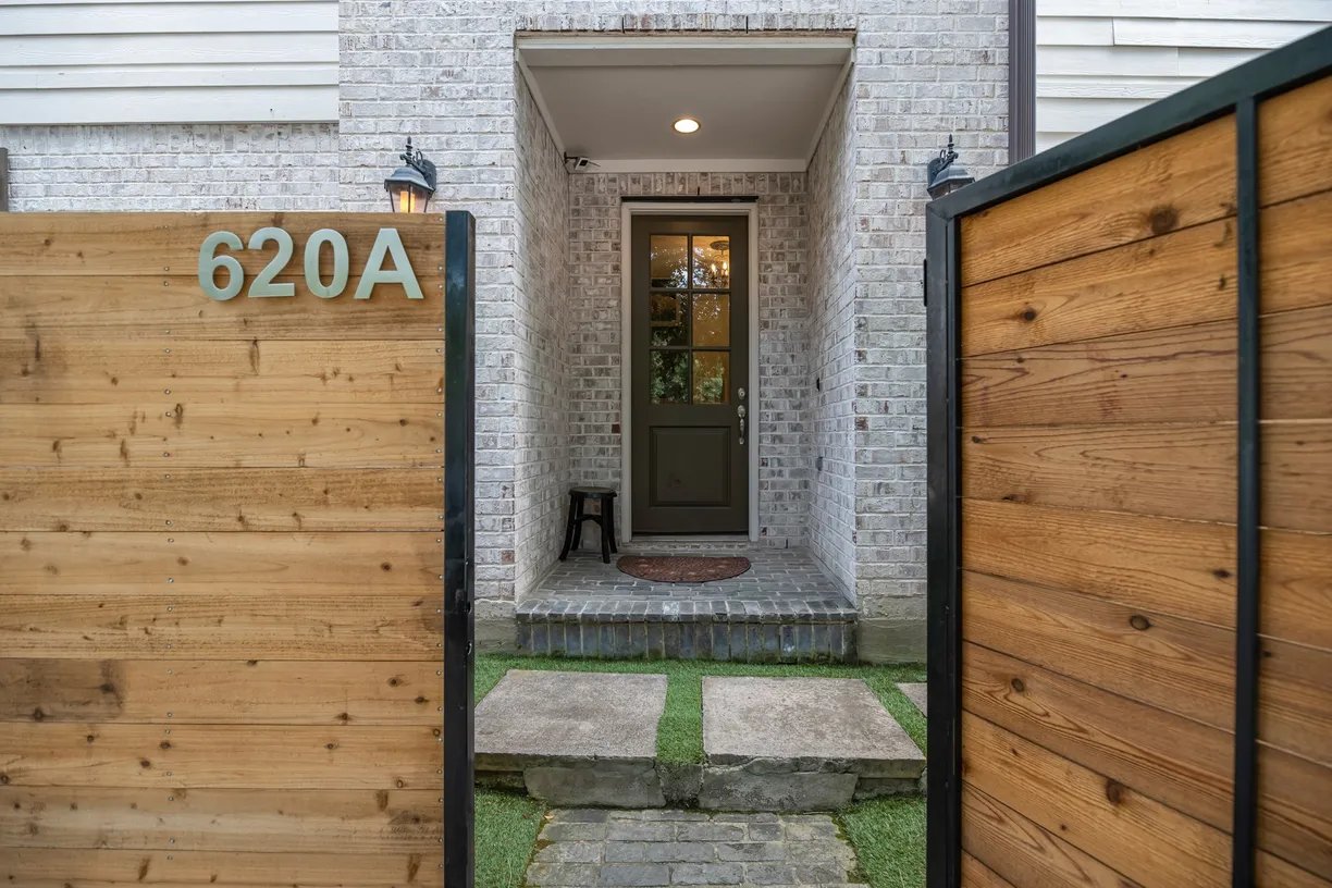 Houston Real Estate | View 620 Rutland Street, A | 3 Beds, 3 Baths