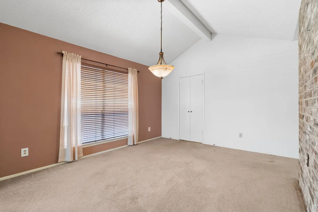 Houston Real Estate | View 11111 Hidden Bend Drive | Listing