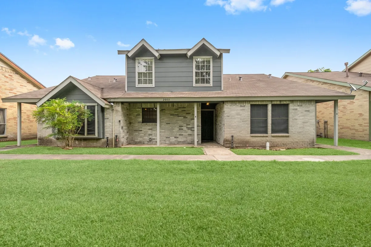 Houston Real Estate | View 2003 Country Village Boulevard, B | 2 Beds, 1 Bath