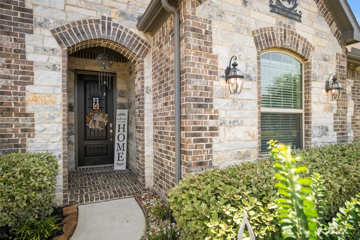 The Woodlands Real Estate | View 1406 Graystone Hills Drive | Listing