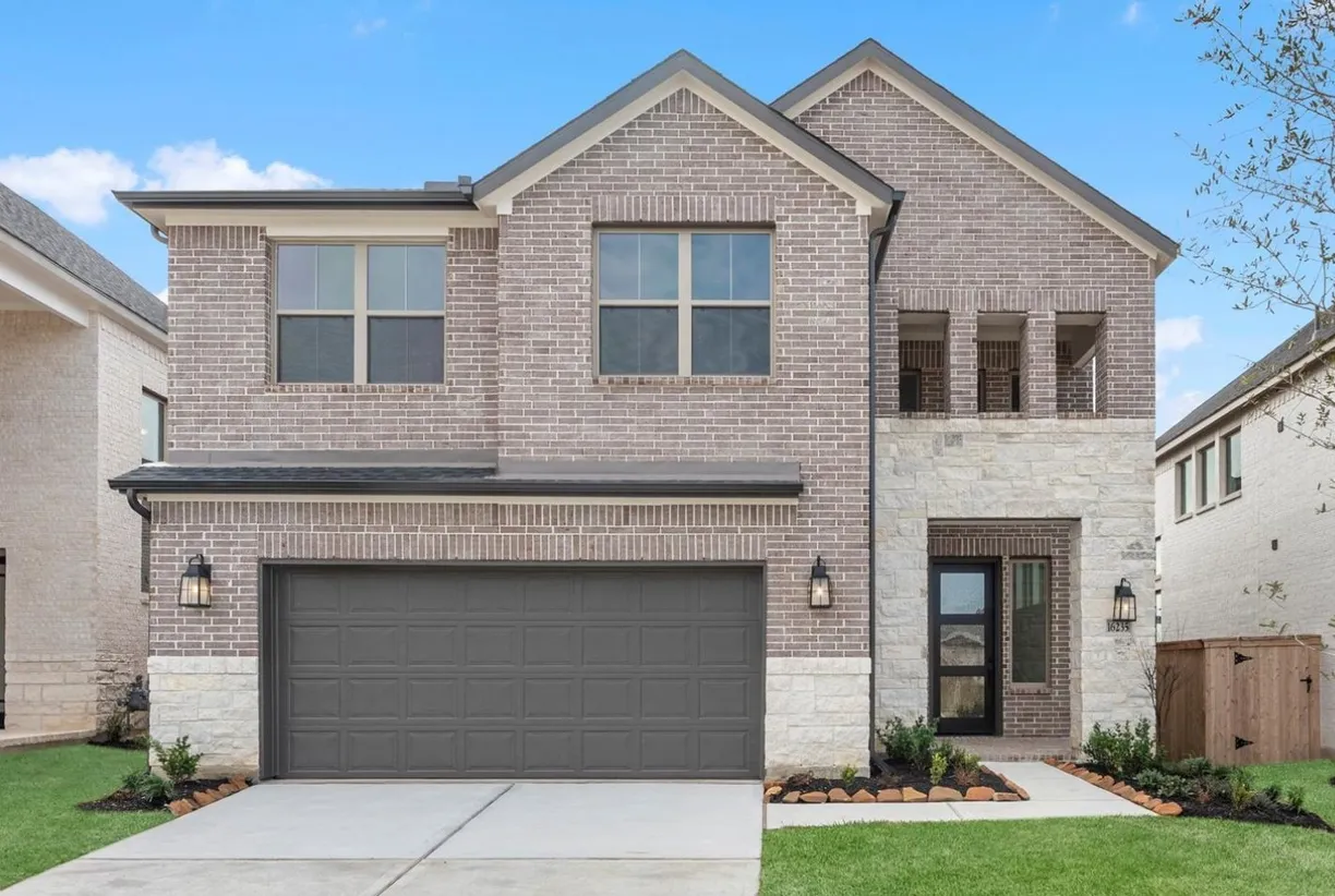 Houston Real Estate | View 16235 Rock Hollow Bend Lane | 4 Beds, 3 Baths