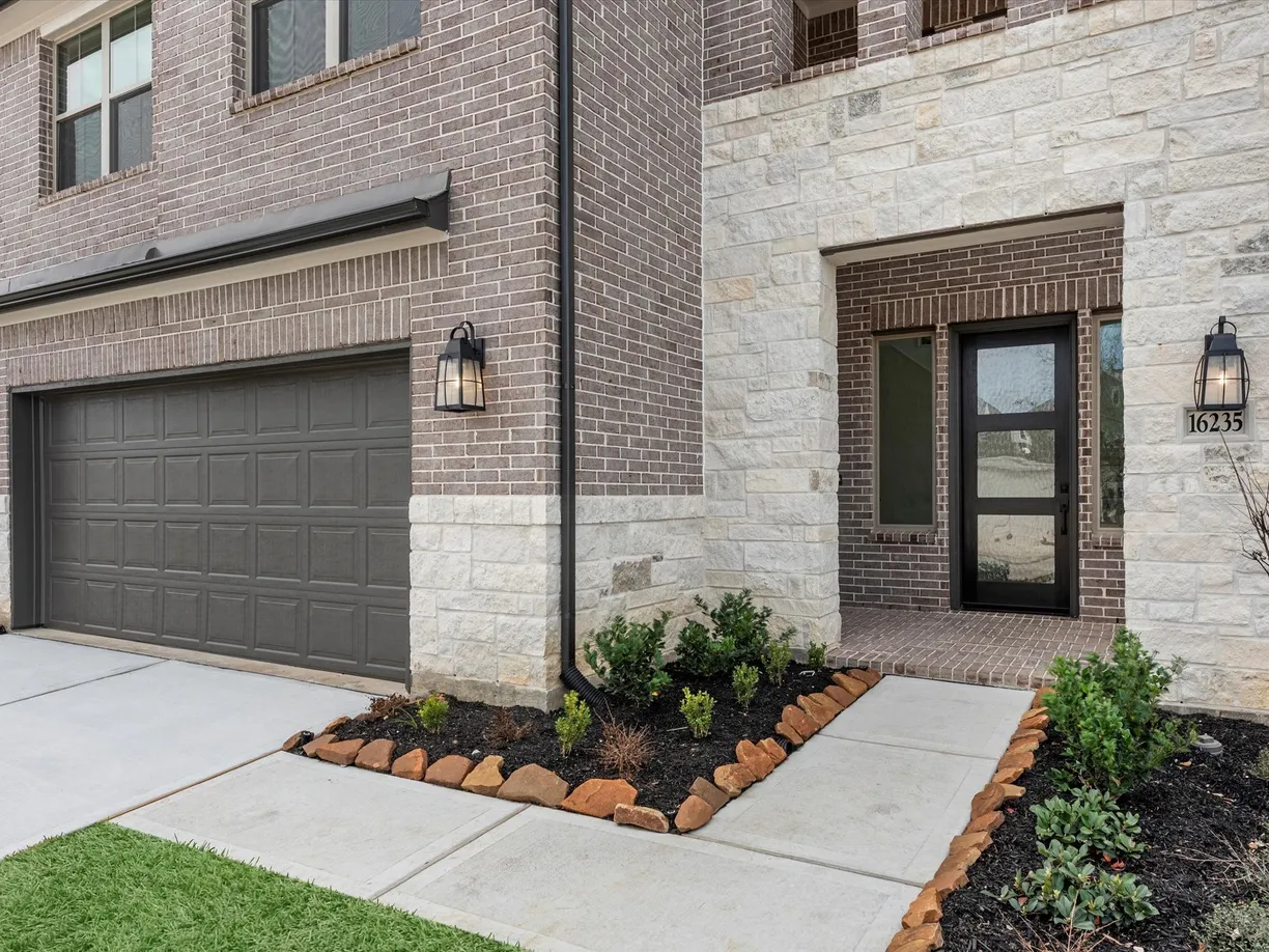 Houston Real Estate | View 16235 Rock Hollow Bend Lane | Listing