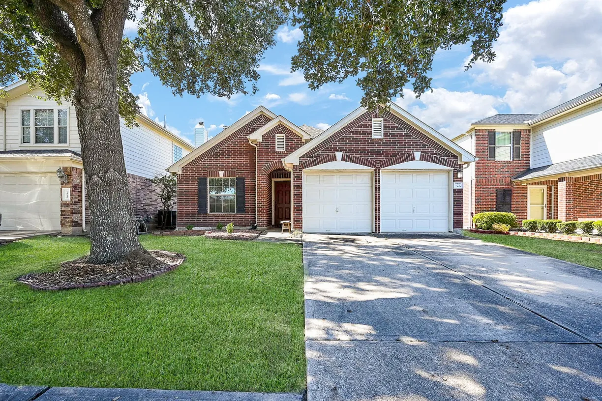 Houston Real Estate | View 1727 Mickle Creek Drive | Listing
