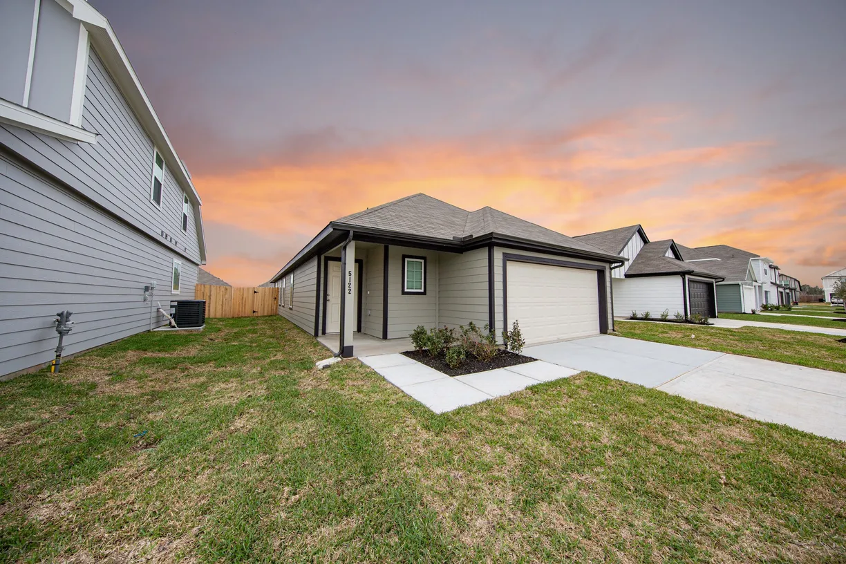 Houston Real Estate | View 5122 Shelby Katherine Drive | Listing