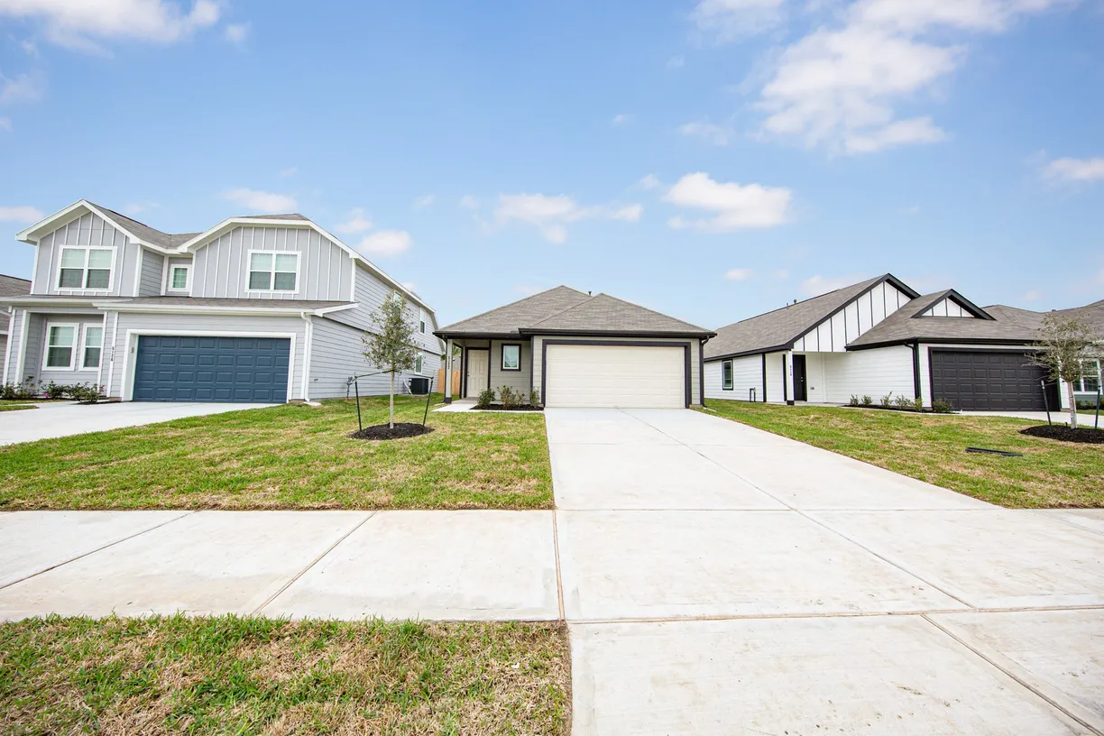 Houston Real Estate | View 5122 Shelby Katherine Drive | Listing