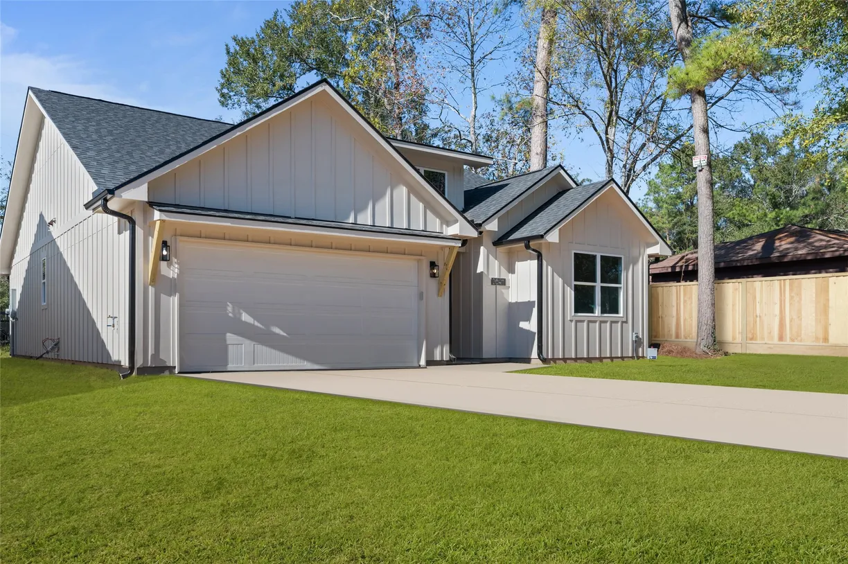 The Woodlands Real Estate | View 28411 Champion Oaks Drive | Listing