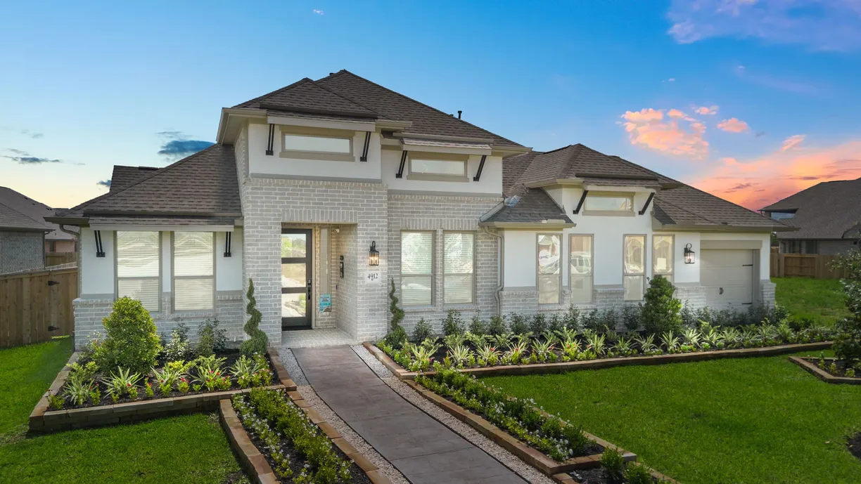 The Woodlands Real Estate | View 32355 Mossy Pine Way | 4 Beds, 4 Baths