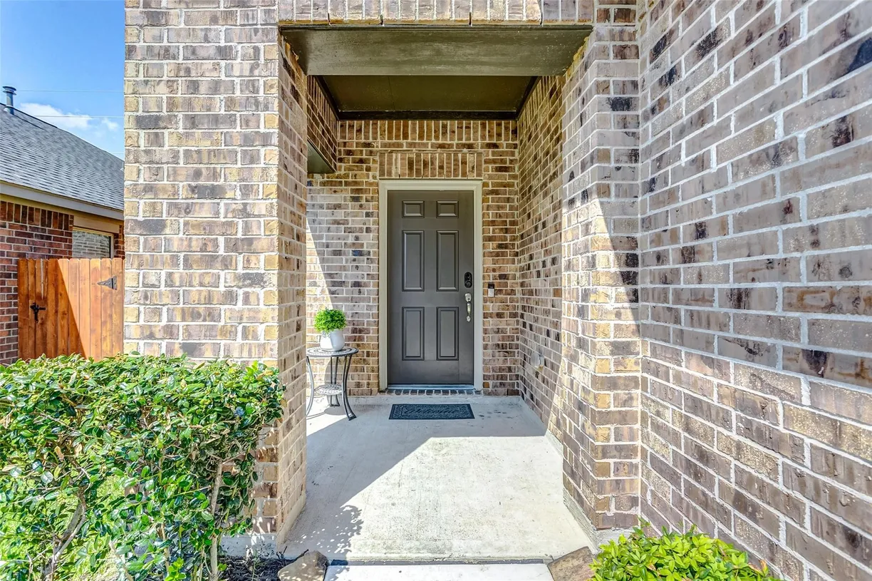 Houston Real Estate | View 2110 Falcon Brook Drive | Listing