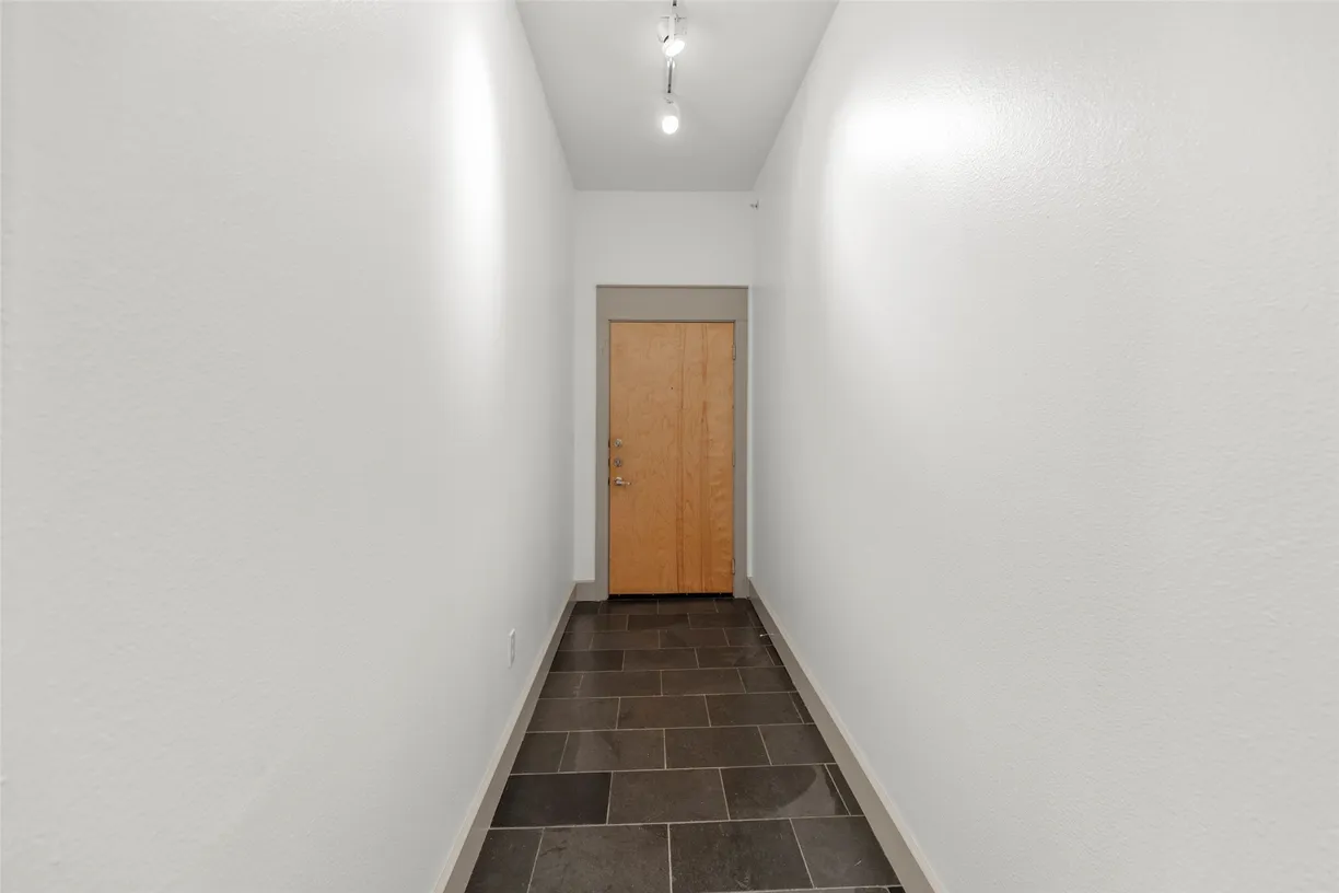 Houston Real Estate | View 1901 Post Oak Boulevard, 4208 | Listing