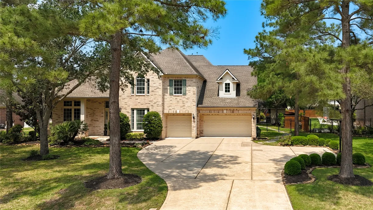 The Woodlands Real Estate | View 6 Laxey Glen Drive | Listing